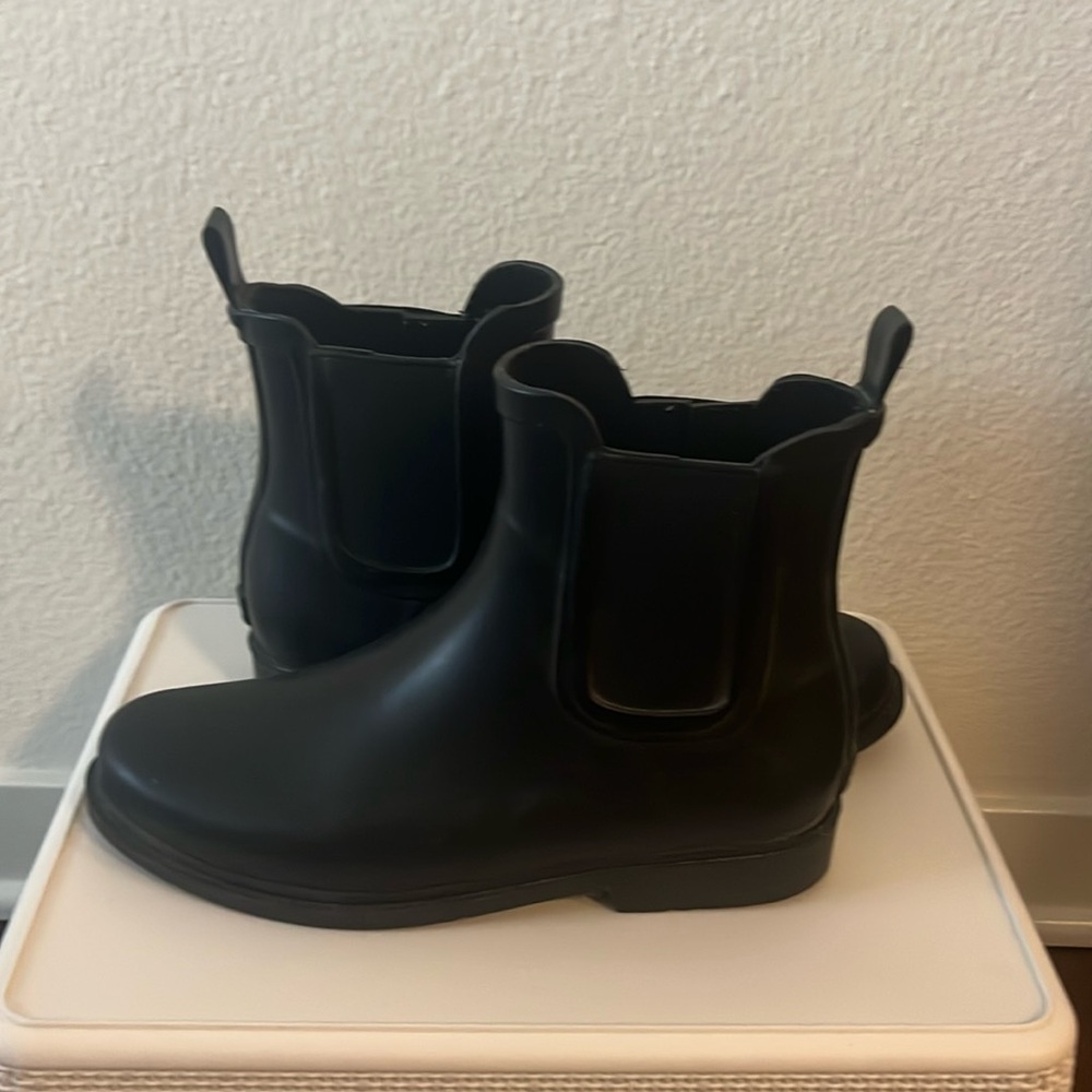 J crew black chelsea matte rain boots ac041